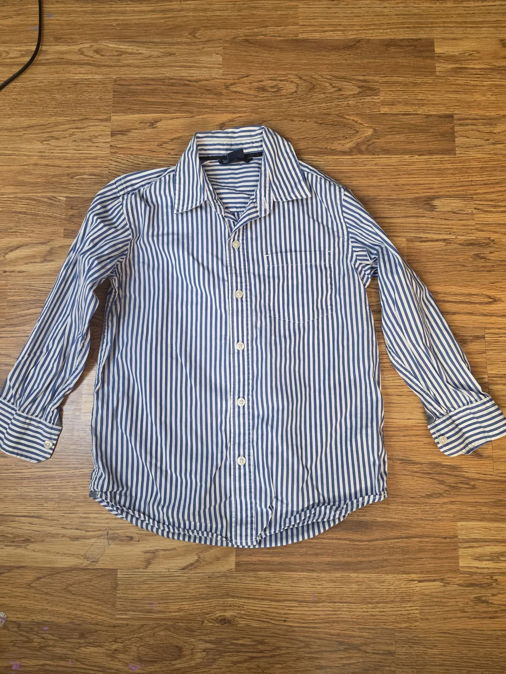 GAP Men’s Navy and White Vertical Stripe Button-Down Shirt